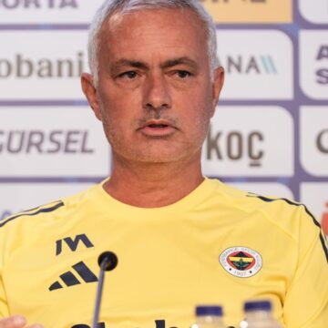 Premier Lig ekipleri Mourinho’nun peşinde