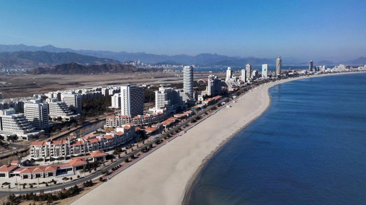 Ruslara tatil yok, fişleme var