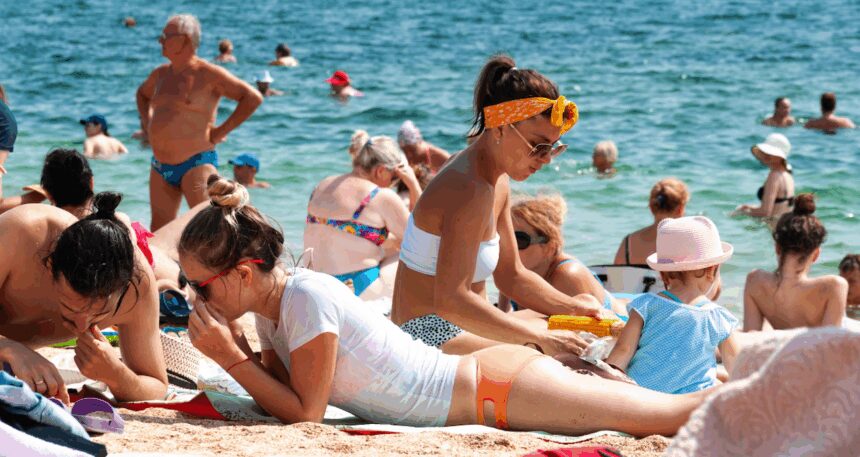 Ruslara tatil yok, fişleme var