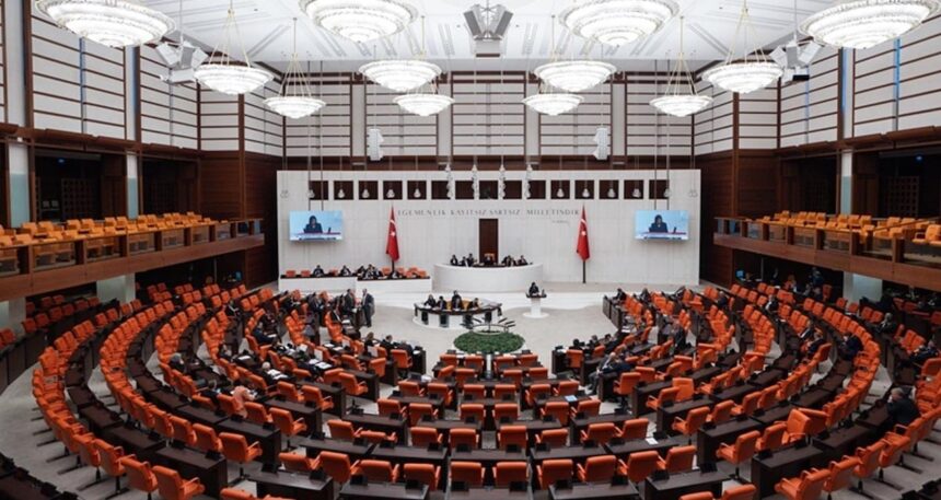 Saadet Partisi’nden TBMM’ye olağanüstü toplantı çağrısı