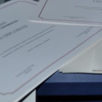 sahte-diploma-skandalindaki-isimler-belli-oldu-qHDZFPPl.jpg Sahte diploma skandalındaki isimler belli oldu