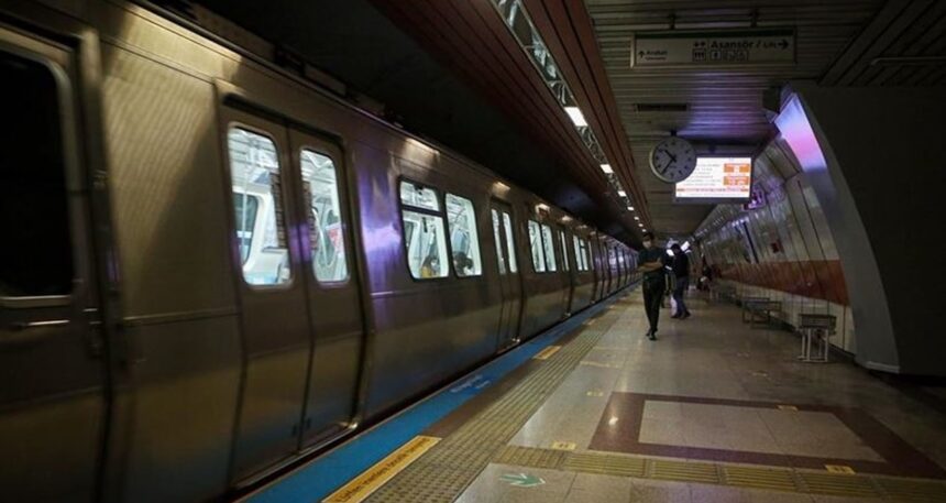 Şişhane metro durağı kapatıldı