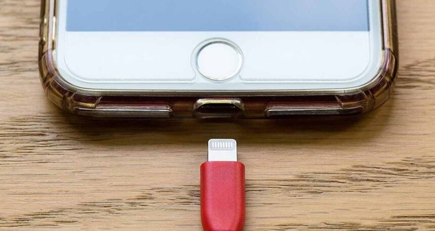 Telefon tamircilerinin sakladığı gizli ayar: Sadece 30 saniyede şarj ömrünü ikiye katlıyor, üstelik bedava