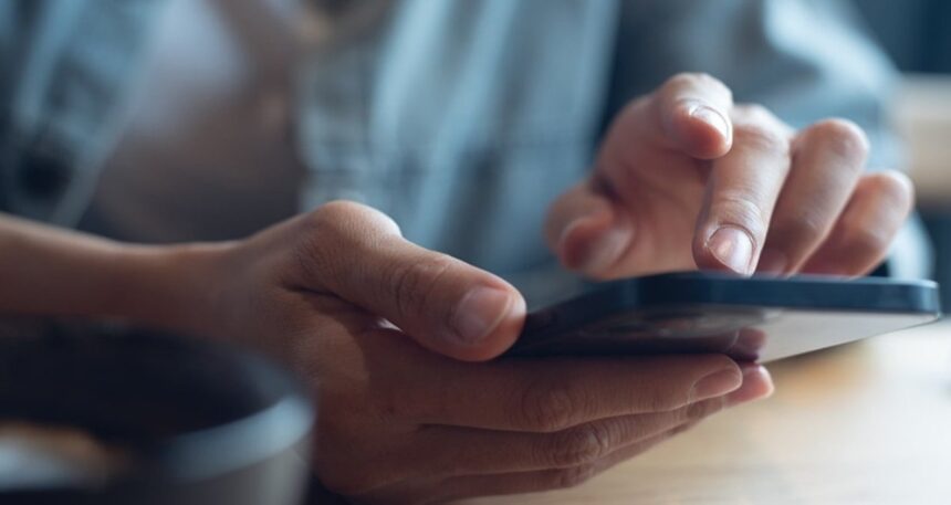Telefonunuzdaki gizli kod mesajlarınızın izlenip izlenmediğini ortaya çıkarıyor