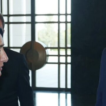 ‘Ters kelepçe’ tehdidinde bulunan Cumhurbaşkanı Başdanışmanı özür diledi