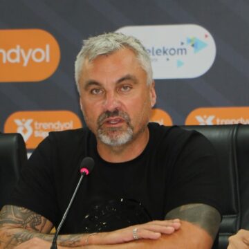 Thomas Reis: Kendi isteğiyle buradan ayrıldı