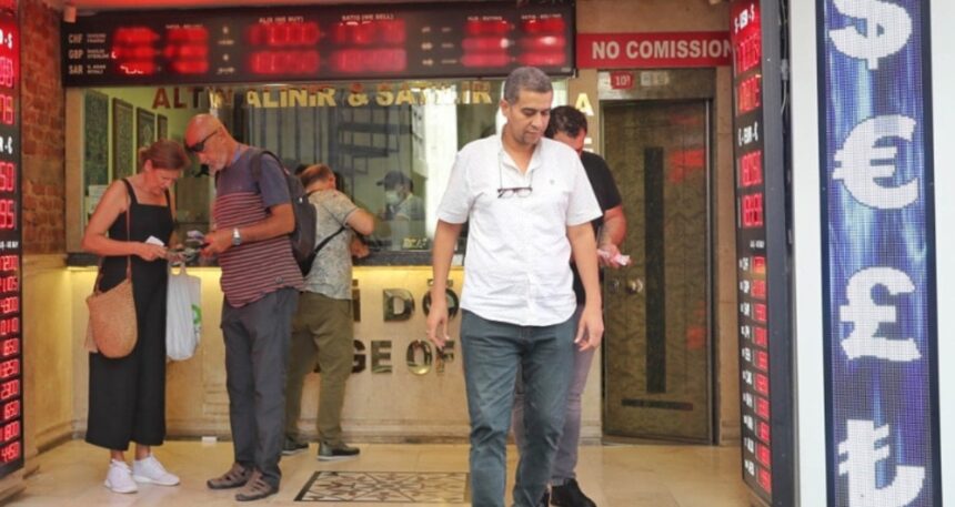 TL’ye güven 3 aydan ibaret