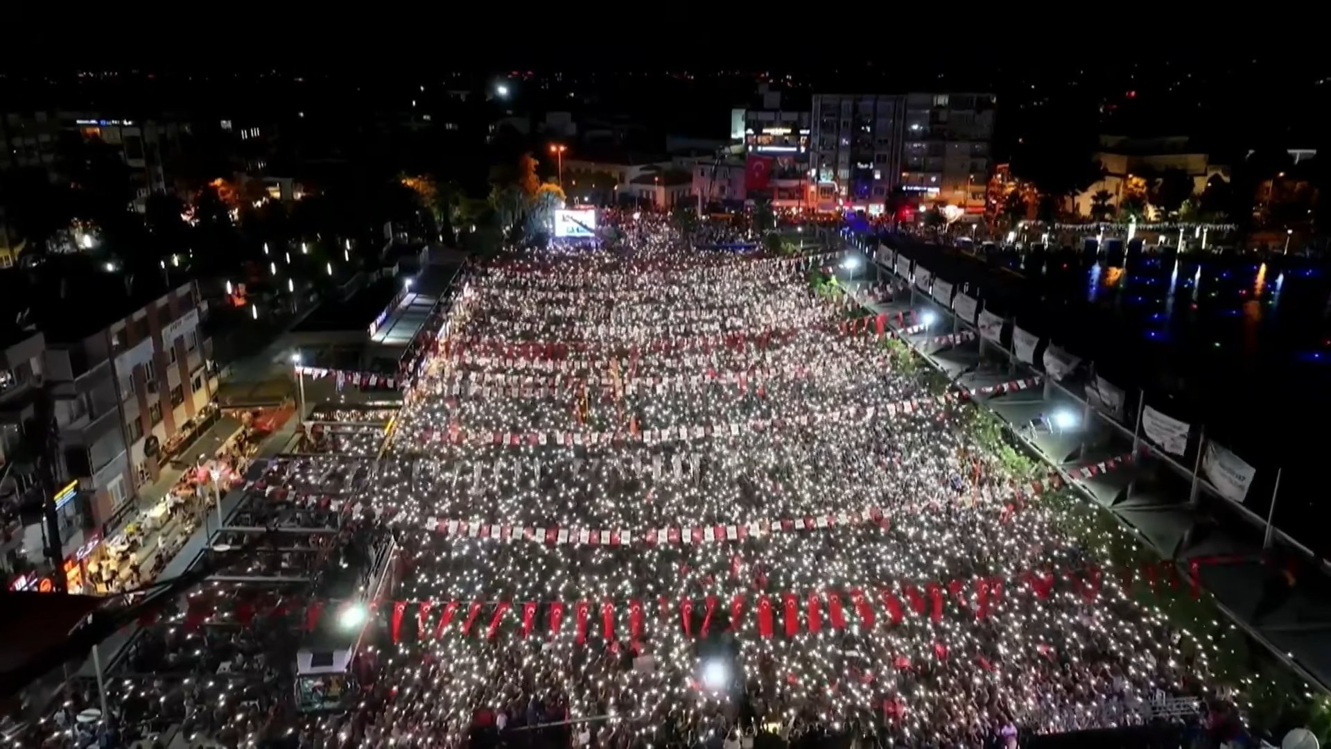 "Topuklayan Efe"ye tepkiler sürüyor! Özgür Özel'den Erdoğan'a Aydın önerisi