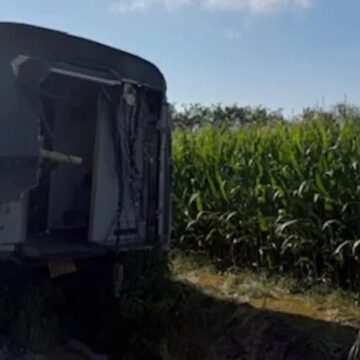 tren-raylardan-cikti-cok-sayida-olu-ve-yarali-var-yK4Z2qAT.jpg Tren raylardan çıktı! Çok sayıda ölü ve yaralı var