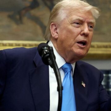 Trump Powell’a yine saydırdı: İnatçı moron