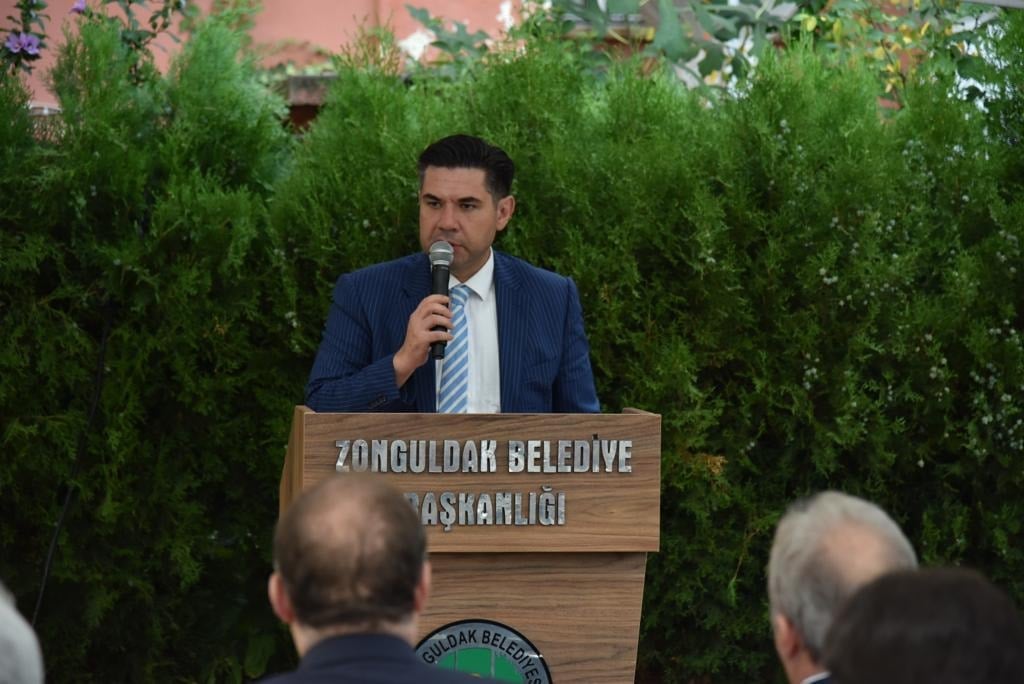 Türk diplomat Güney Kore'yi karıştırdı