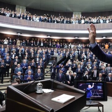 Yandaş medyadan iktidara eleştiri yağmuru