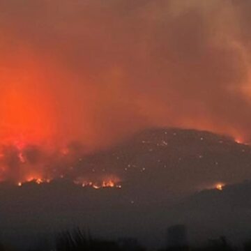 yangin-kabusu-bitmiyor-canakkalede-koyler-tahliye-ediliyor-w2LKIRnH.jpg Yangın kabusu bitmiyor! Çanakkale’de köyler tahliye ediliyor