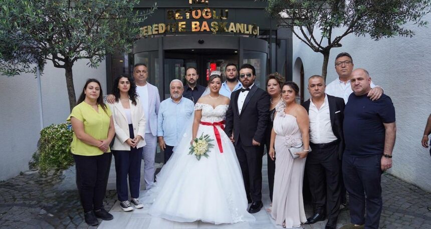 Yeni evlenen çiftten İnan Güney’e destek