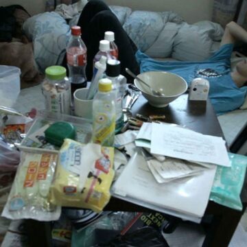 yillardir-evden-cikmadan-yasiyorlar-sayilari-milyonu-asiyor-x6pMsmvE.jpg Yıllardır evden çıkmadan yaşıyorlar: Sayıları milyonu aşıyor