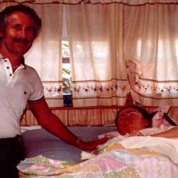 42-yil-komada-kaldi-mezar-tasina-yazdirdigi-3-kelime-herkesi-aglatti-KyjymGF1.jpg 42 yıl komada kaldı, mezar taşına yazdırdığı 3 kelime herkesi ağlattı