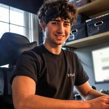 7 yaşında kod yazdı, 18’inde milyoner oldu