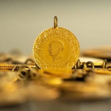 altin-fiyatlarinda-rekor-serisi-devam-ediyor-iste-27-eylul-guncel-altin-fiyatlari-ijJRK92N.jpg Altın fiyatlarında rekor serisi devam ediyor! İşte 27 Eylül güncel altın fiyatları