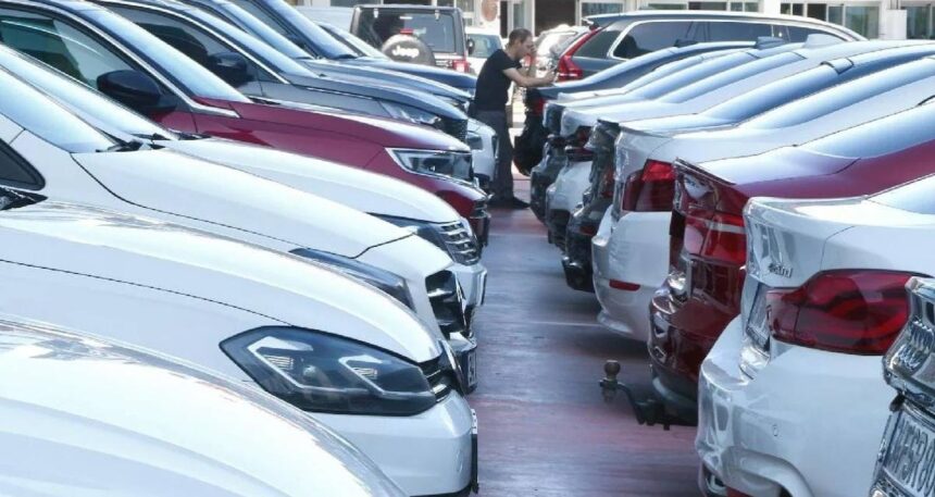 Araba alırken sadece modele değil bayiye de bakın: İşte en güvenilir markalar