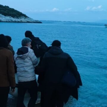 Bakan zevk alarak anlattı! Yunanistan’dan çok tartışılacak göçmen kararı