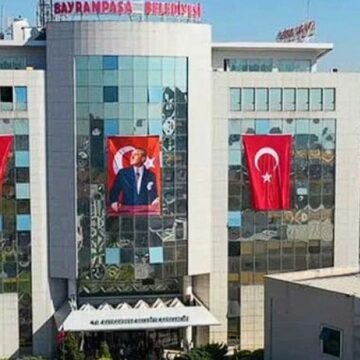 Bayrampaşa’da belediye karıştı: AKP’liler salonu terk etti