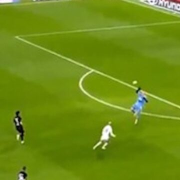 besiktas-kocaelispor-macinda-inanilmaz-hata-hem-gol-hem-sari-kart-uLEGbpjz.jpg Beşiktaş-Kocaelispor maçında inanılmaz hata! Hem gol hem sarı kart