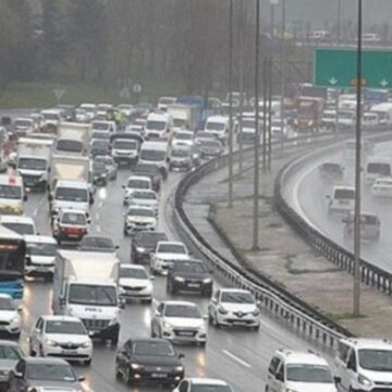 bir-yanda-abluka-bir-yanda-okul-acilisi-istanbulda-trafik-kilit-jf5UOXEY.jpg Bir yanda abluka bir yanda okul açılışı! İstanbul’da trafik kilit
