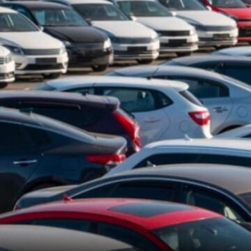 Bu ek vergi kimi vuracak? Otomobil fiyatlarına hem indirim hem bindirim geldi