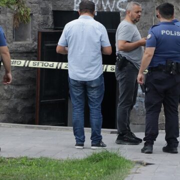 Cami tuvaletinde çıkan kavgada kan aktı
