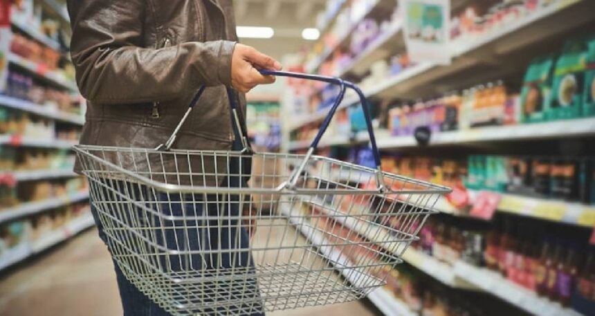 Çayda boya, gazlı içeceklerde ilaç: Market raflarındaki skandal ifşa oldu!