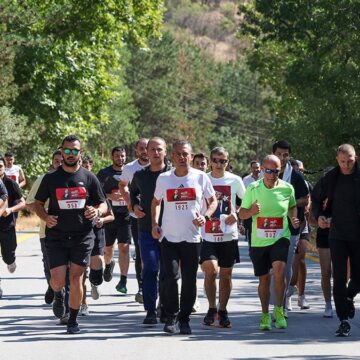 CHP Butlan gölgesinde yeni yaşını kutluyor