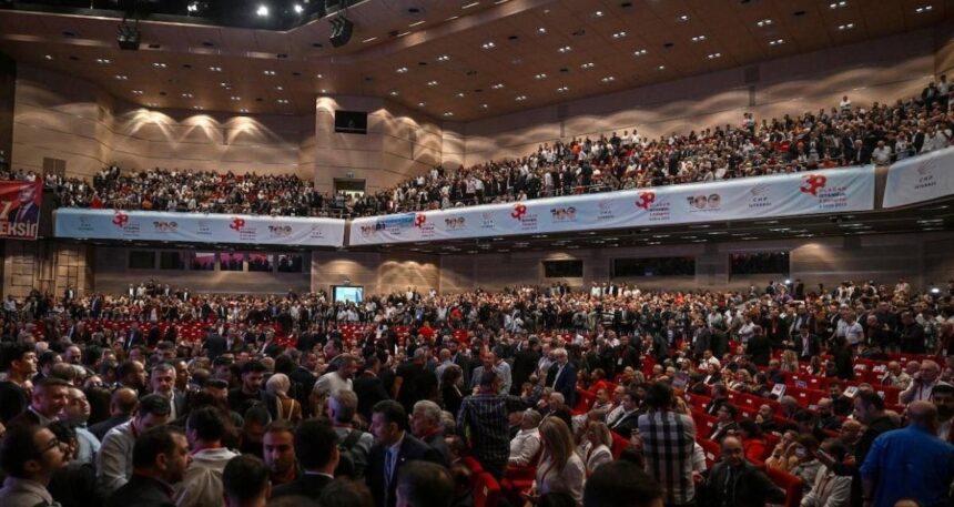 CHP’den YSK’ya kurultay başvurusu