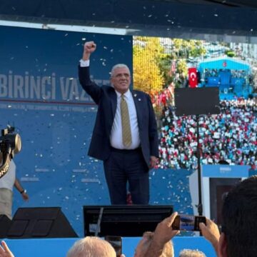 dervisoglu-mersinde-konustu-ankara-degil-siz-duseceksiniz-63YTntXi.jpg Dervişoğlu Mersin’de konuştu: “Ankara değil, siz düşeceksiniz”