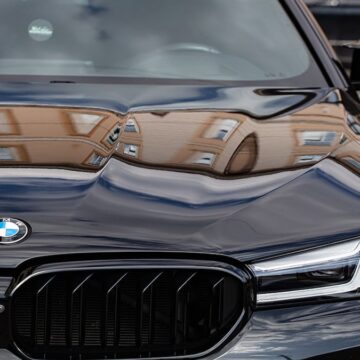 dev-otomobil-markasi-bmw-1-milyondan-fazla-aracini-geri-cagriyor-alev-aliyor-gYBqJWeE.jpg Dev otomobil markası BMW, 1 milyondan fazla aracını geri çağrıyor! Alev alıyor