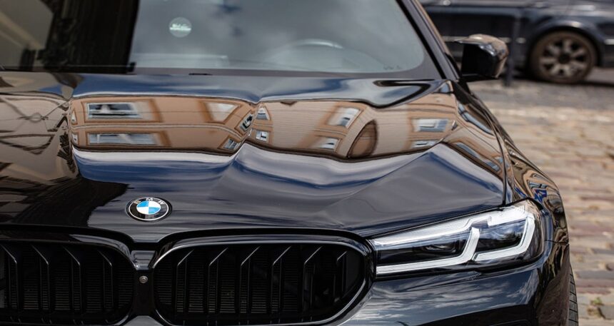 dev-otomobil-markasi-bmw-1-milyondan-fazla-aracini-geri-cagriyor-alev-aliyor-gYBqJWeE.jpg Dev otomobil markası BMW, 1 milyondan fazla aracını geri çağrıyor! Alev alıyor