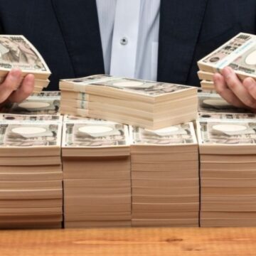 Dev şirket 2 müşteri sayesinde para bastı: Milyar dolarlar aktı, rekor kırıldı