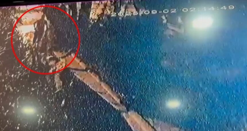 Diyarbakır’da silahlı kavgada yoldan geçen genç öldü