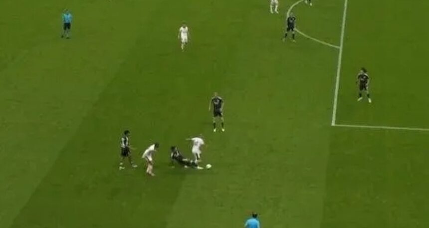 Eintracht Frankfurt-Galatasaray maçında Okan Buruk’u çıldırtan karar