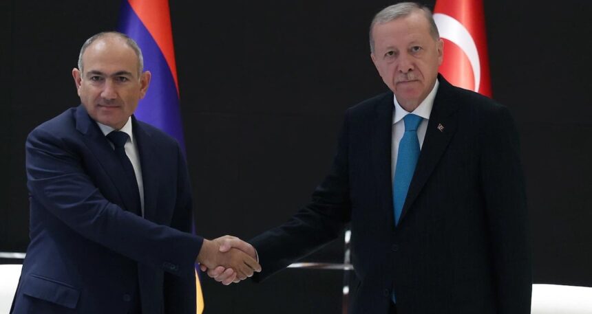 Erdoğan, Ermenistan Başbakanı ile görüştü