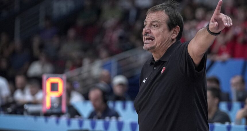 Ergin Ataman: 12 Dev Adam geri döndü diyebiliriz