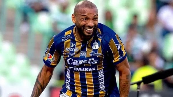 Fenerbahçe'de istenmeyen adamdı! Meksika'da küllerinden doğdu 1 Fenerbahçe'de istenmeyen adamdı! Meksika'da küllerinden doğdu