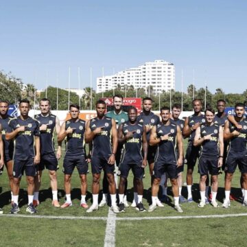 Fenerbahçe’nin UEFA listesinde 7 isim yer almadı