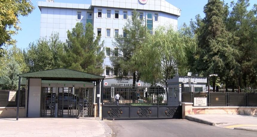 Firari şahsın yakını Jandarmaya ateş açtı