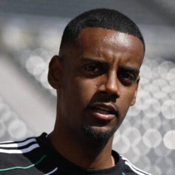 Galatasaray’ın rakibi Liverpool rekor transferi duyurdu