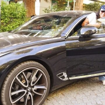 hasan-dereden-bosanan-asena-42-milyonluk-otomobili-ile-nisantasinda-XCkNM9Iu.jpg Hasan Dere’den boşanan Asena, 42 milyonluk otomobili ile Nişantaşı’nda…