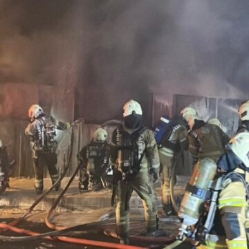 kagithanede-matbaa-deposunda-yangin-R4eRuepu.jpg Kağıthane’de matbaa deposunda yangın