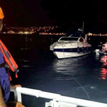 Kanlıca önlerinde sürüklenen tekne kurtarıldı