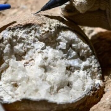 lazerle-patlattilar-85-milyon-yillik-atomik-saat-aciga-cikti-Eu8CuTFE.jpg Lazerle patlattılar: 85 milyon yıllık ‘atomik saat’ açığa çıktı