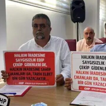 Meclis salonunda Çerçioğlu’na pankartlı protesto