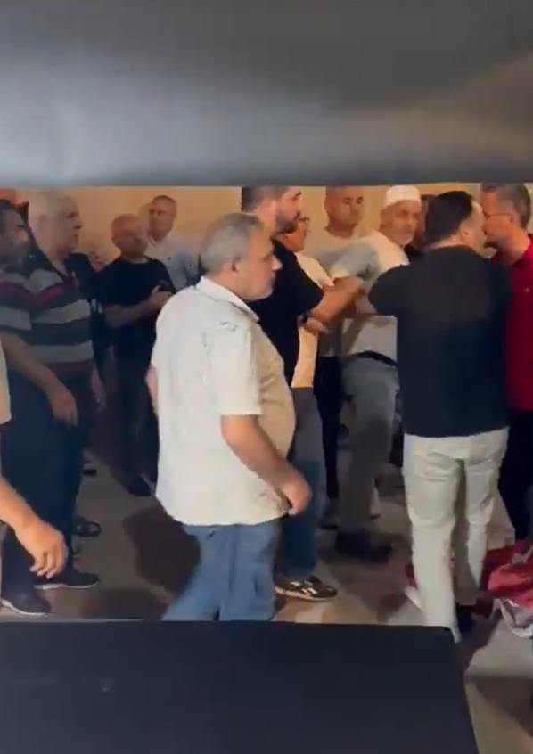 Mevlid Kandili'nde Atatürk gerginliği! Cami bahçesinde arbede çıktı